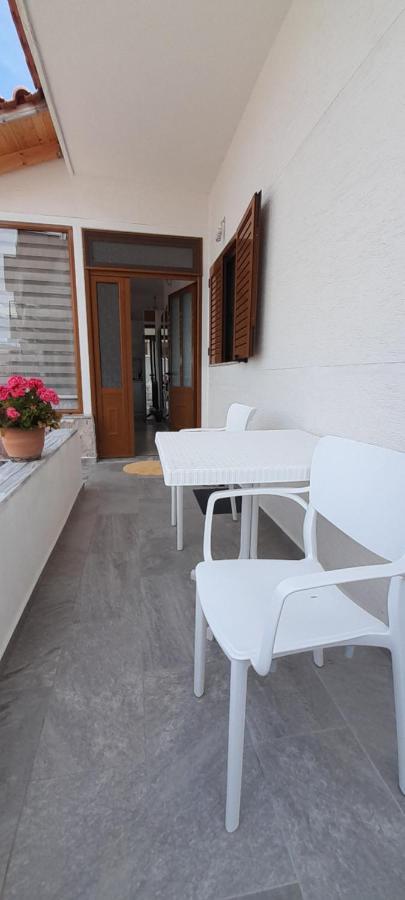 Luxury Dennis Home Sarandë Exterior foto