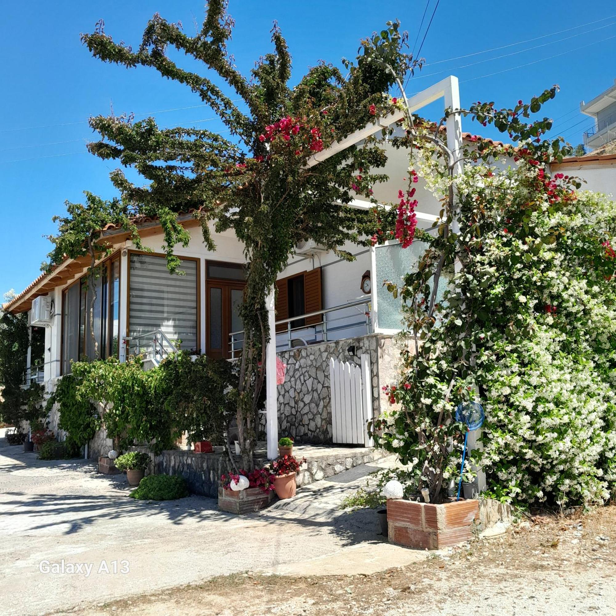 Luxury Dennis Home Sarandë Exterior foto